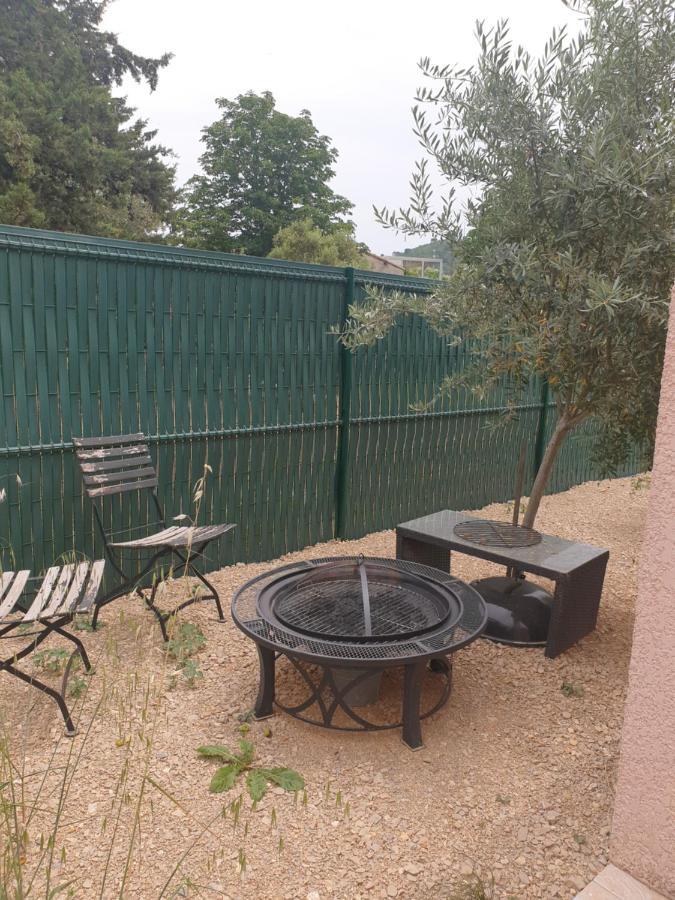 La Maison Du Bonheur Gréoux-les-Bains Esterno foto
