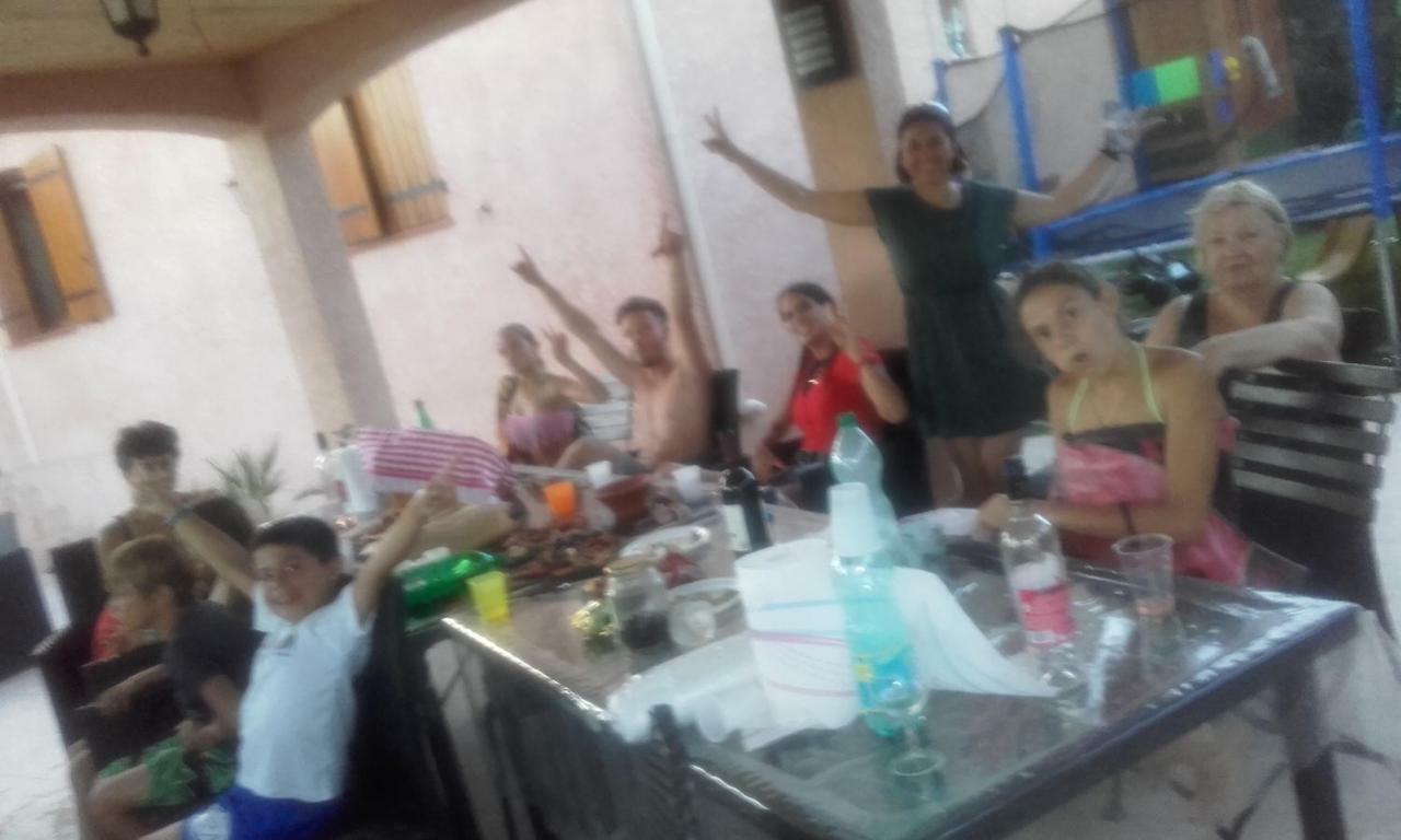 La Maison Du Bonheur Gréoux-les-Bains Esterno foto